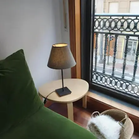 Vivienda Proxima A La Puerta Del Sol Апартаменты *