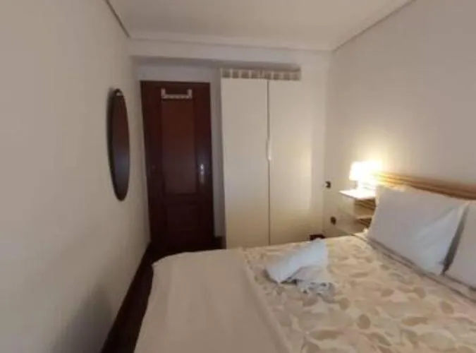 Vivienda Proxima A La Puerta Del Sol * 比戈